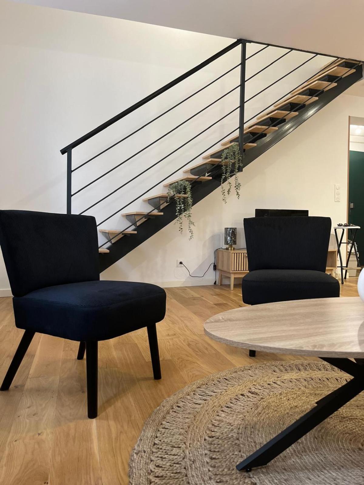 Renaissance Apartment *